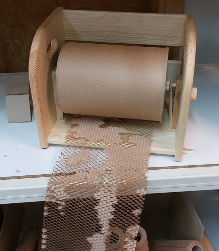 Dyspenser od papieru neteko 20 cm.jpg